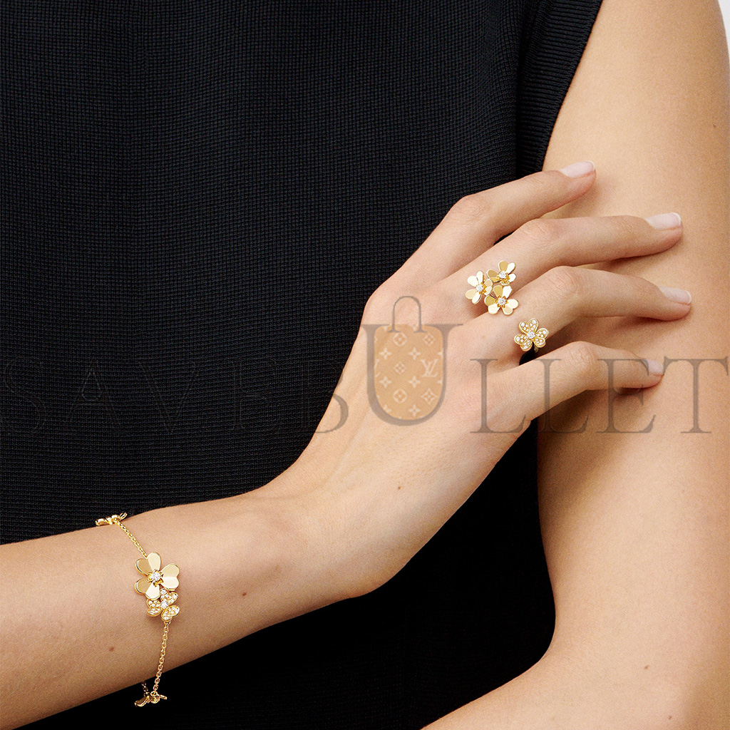 VAN CLEEF ARPELS FRIVOLE BRACELET, 5 FLOWERS - YELLOW GOLD, DIAMOND VCARP3W400 VAN CLEEF ARPELS FRIVOLE BRACELET, 5 FLOWERS - YELLOW GOLD, DIAMOND VCARP3W400